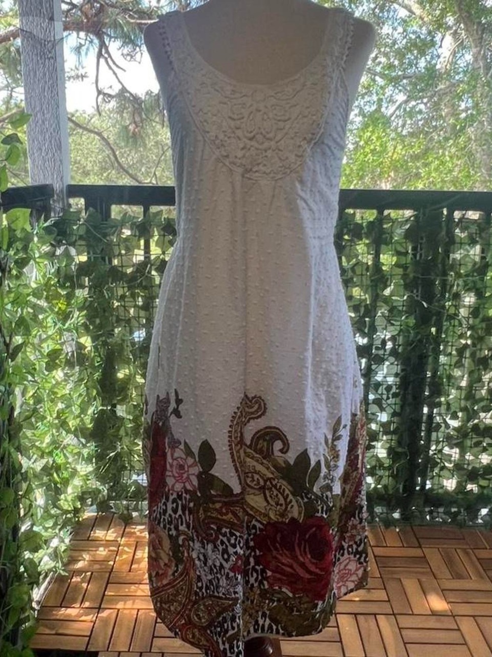 Mlle Gabrielle White Midi Dress with Red Rose Border